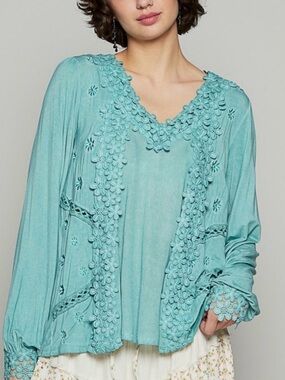 POL Grace Floral Embroidery Embellished Seaform Green  (S, Ptp 20.5”)